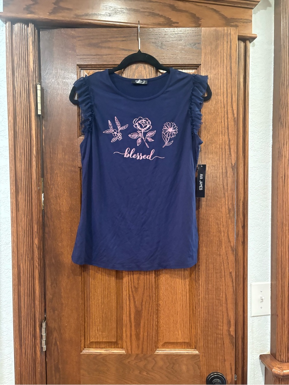 Ava James $32 NWT P2P 16-18” Navy Blue Floral "Blessed" Ruffle Sleeve Top S - Picture 2 of 9